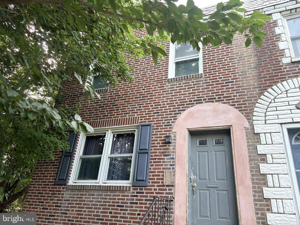Property Photo:  6600 Jackson Street  PA 19135 