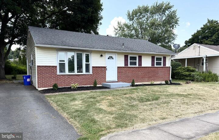 Property Photo:  3807 N Sylvan Drive  PA 17402 