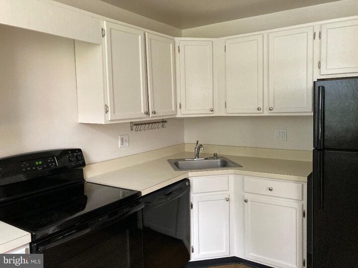 Property Photo:  1813 Key Boulevard 10536  VA 22201 