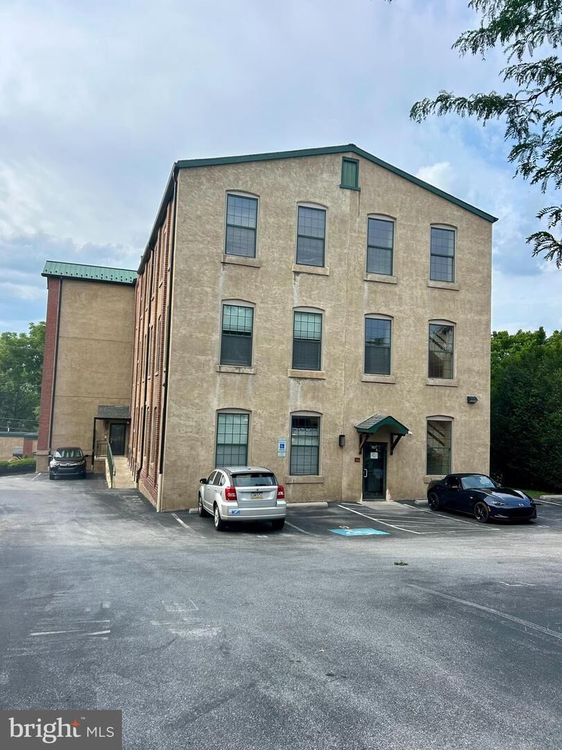 Property Photo:  541 Washington Avenue #202  PA 19460 