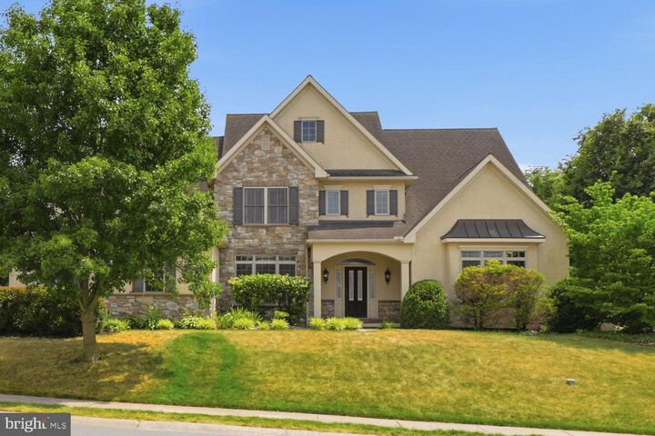 Property Photo:  340 Royal Hunt Way  PA 17543 