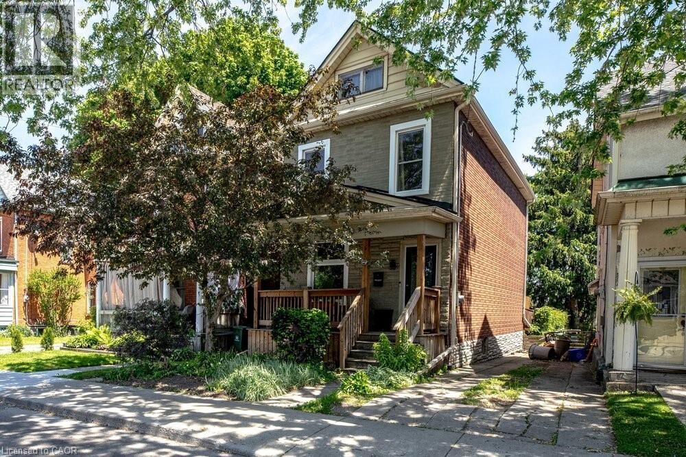Property Photo:  148 Dundurn Street North  ON L8R 3E8 