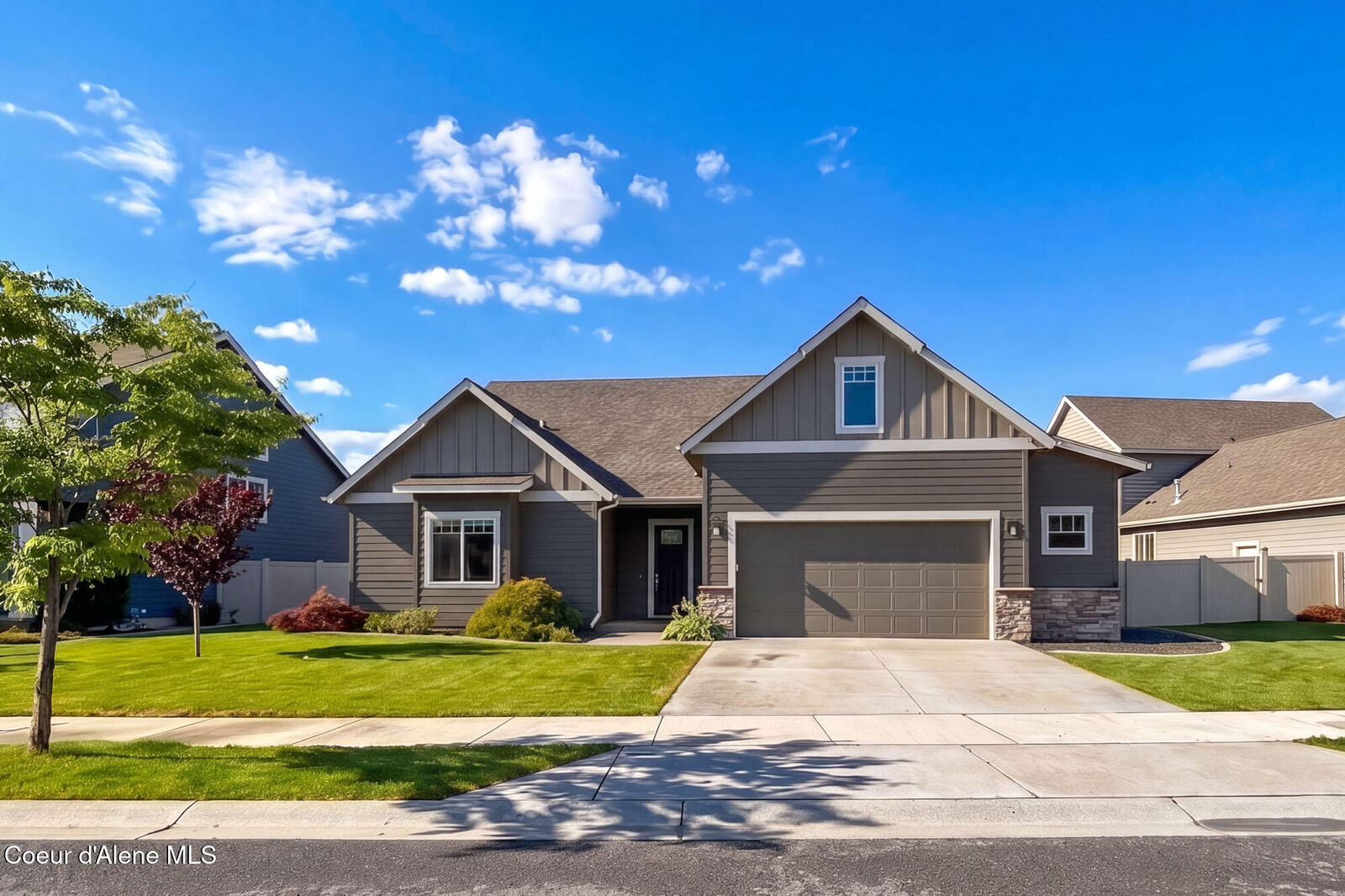 Property Photo:  6889 N Hourglass Dr  ID 83815 