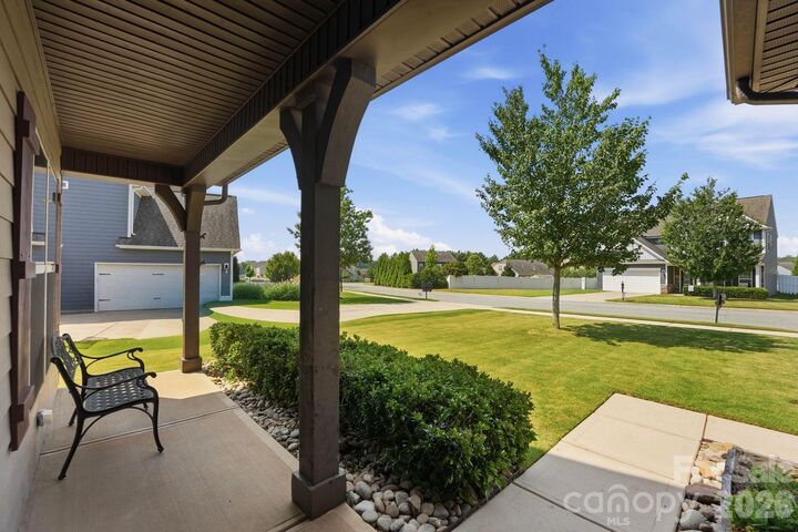 Property Photo: 5917 McClintock Drive NC 28037