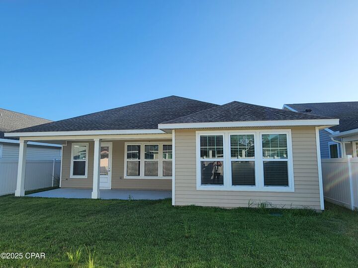 Property Photo: 1083 Harrison Bayou Drive FL 32407