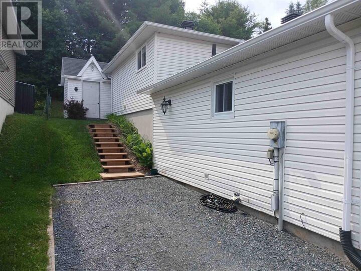 Property Photo:  36 Hergott Ave  ON P5A 3A8 