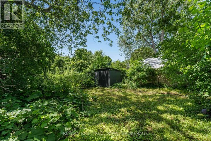 Property Photo: 690 Johnson Street ON K7L 2A8