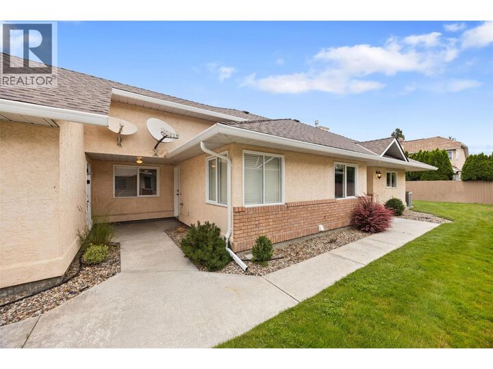 Property Photo: 1886 Parkview Crescent 9 BC V1X 7G6