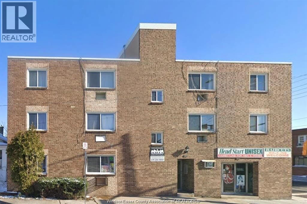 Property Photo: 892 Campbell Avenue 12 ON N9B 2H9