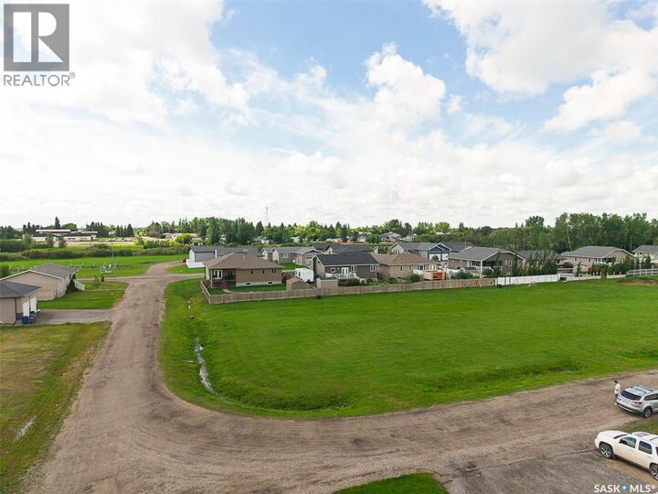 Property Photo: 311 Ead Road SK S0G 3E0