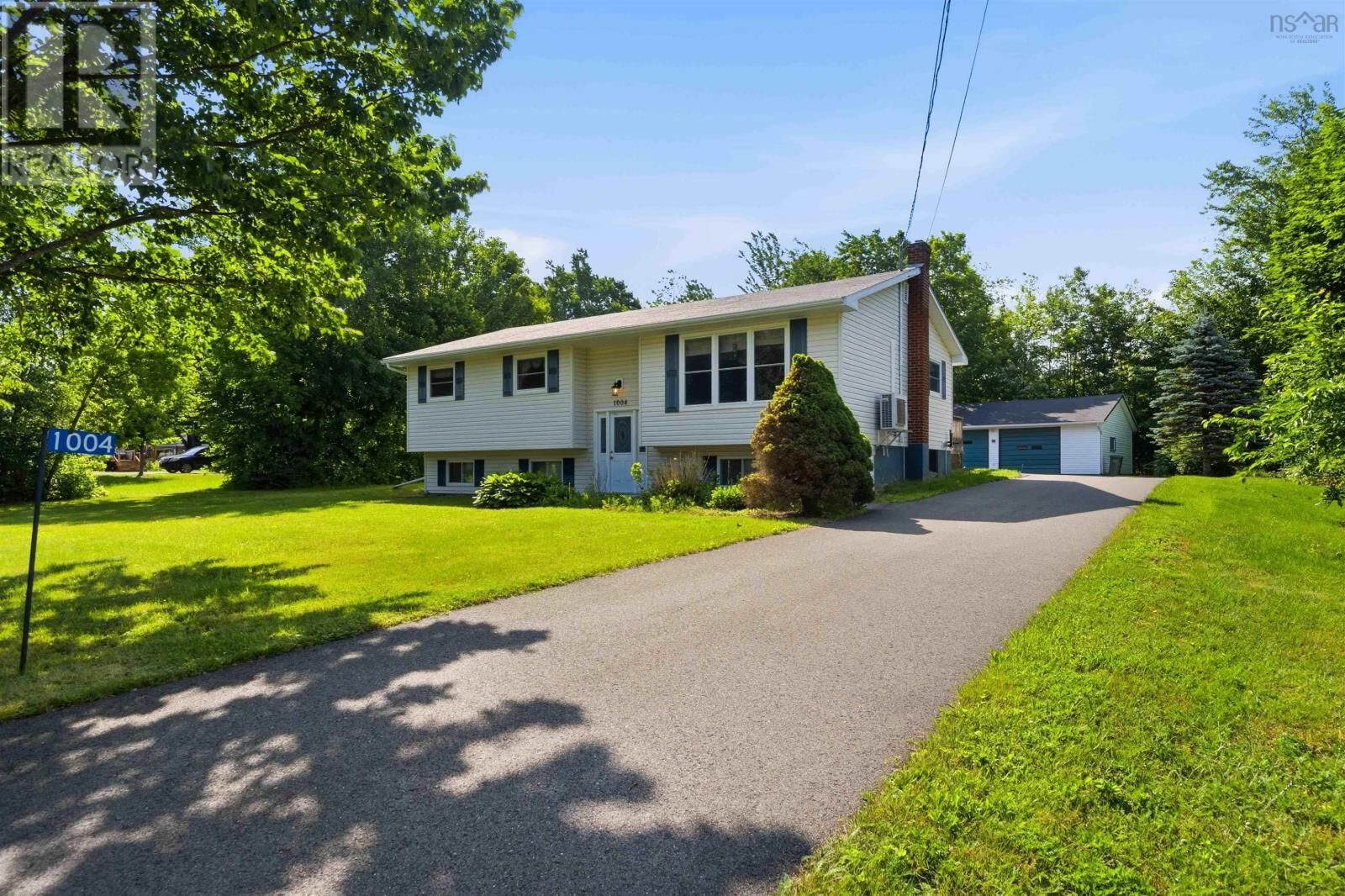 Property Photo: 1004 Lydiard Rd NS B0P 1J0