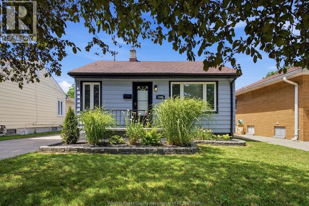 Property Photo: 1569 Central Ave ON N8Y 2V7