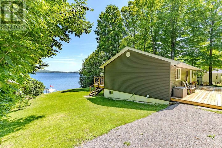 Property Photo: 141 Mulberry Lane ON K0J 1T0