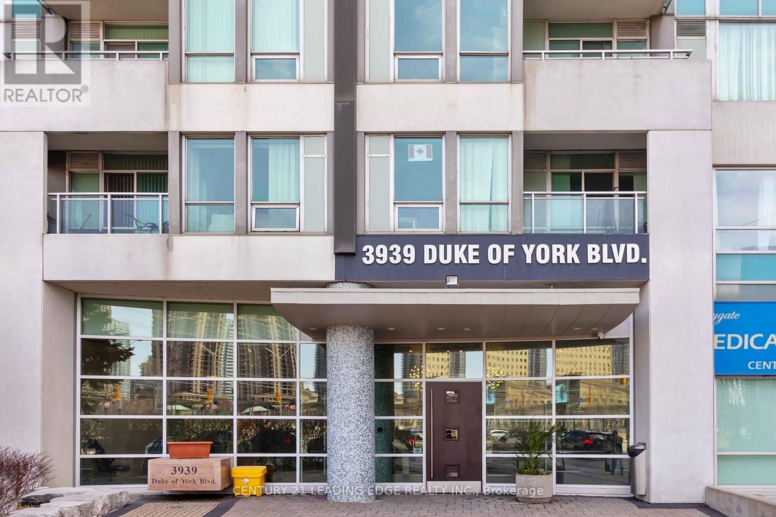 Property Photo: 3939 Duke Of York Boulevard 2205 ON L5B 4N2