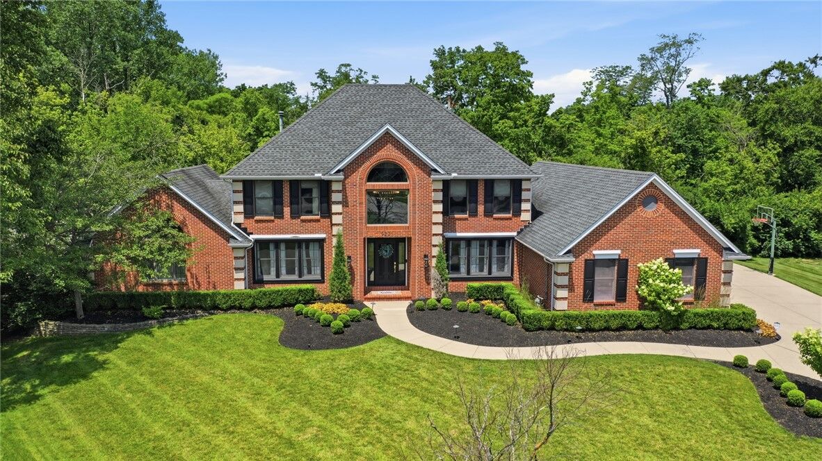 Property Photo: 9221 Sycamore Springs Court OH 45458