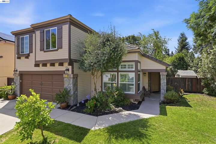 Property Photo: 1577 Silverwood Ct CA 94526