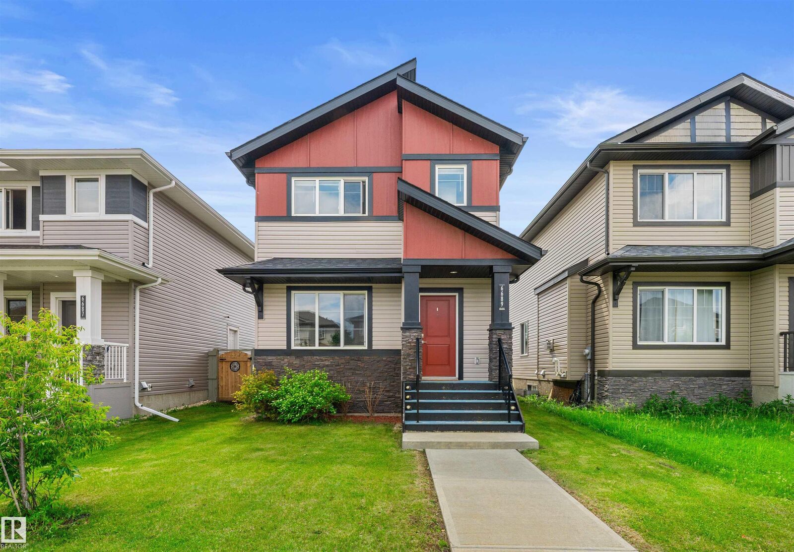 Property Photo: 6689 Cardinal Road SW AB T6W 2Y4