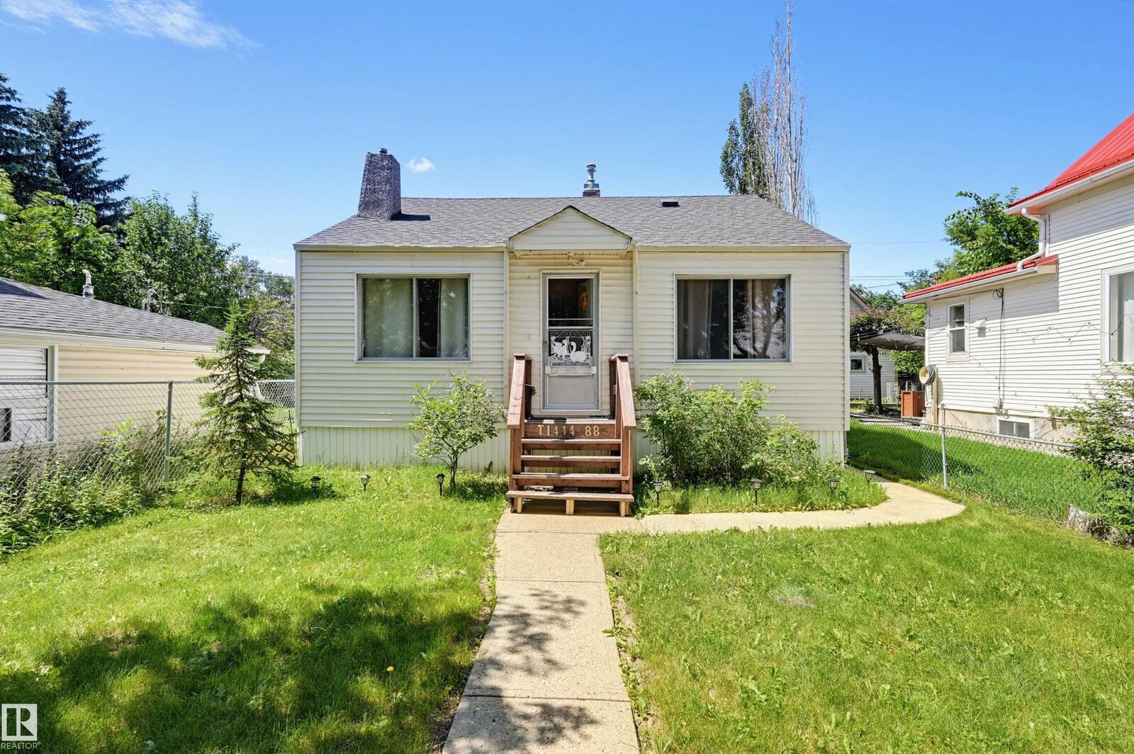 Property Photo:  11414 88 Street NW  AB T5B 3R1 