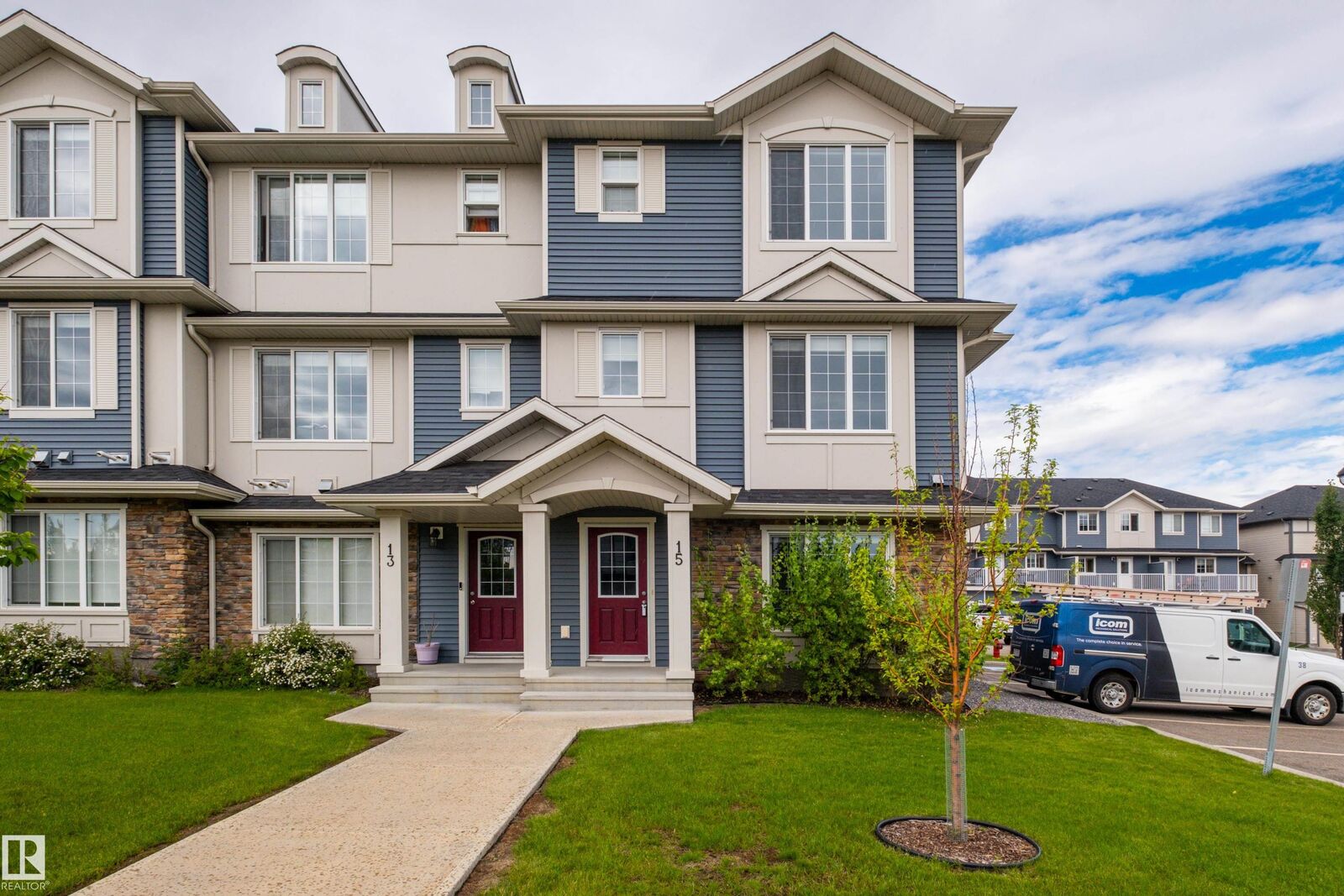 Property Photo: 20 Augustine Crescent 15 AB T8H 0Z8