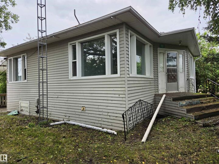 Property Photo: 5007 51 Avenue AB T0A 2P0