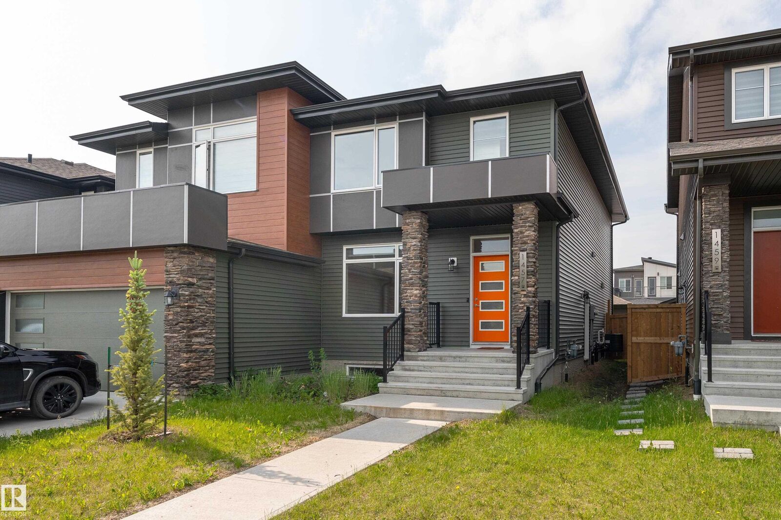 Property Photo: 1457 Keswick Drive SW AB T6W 4Y8