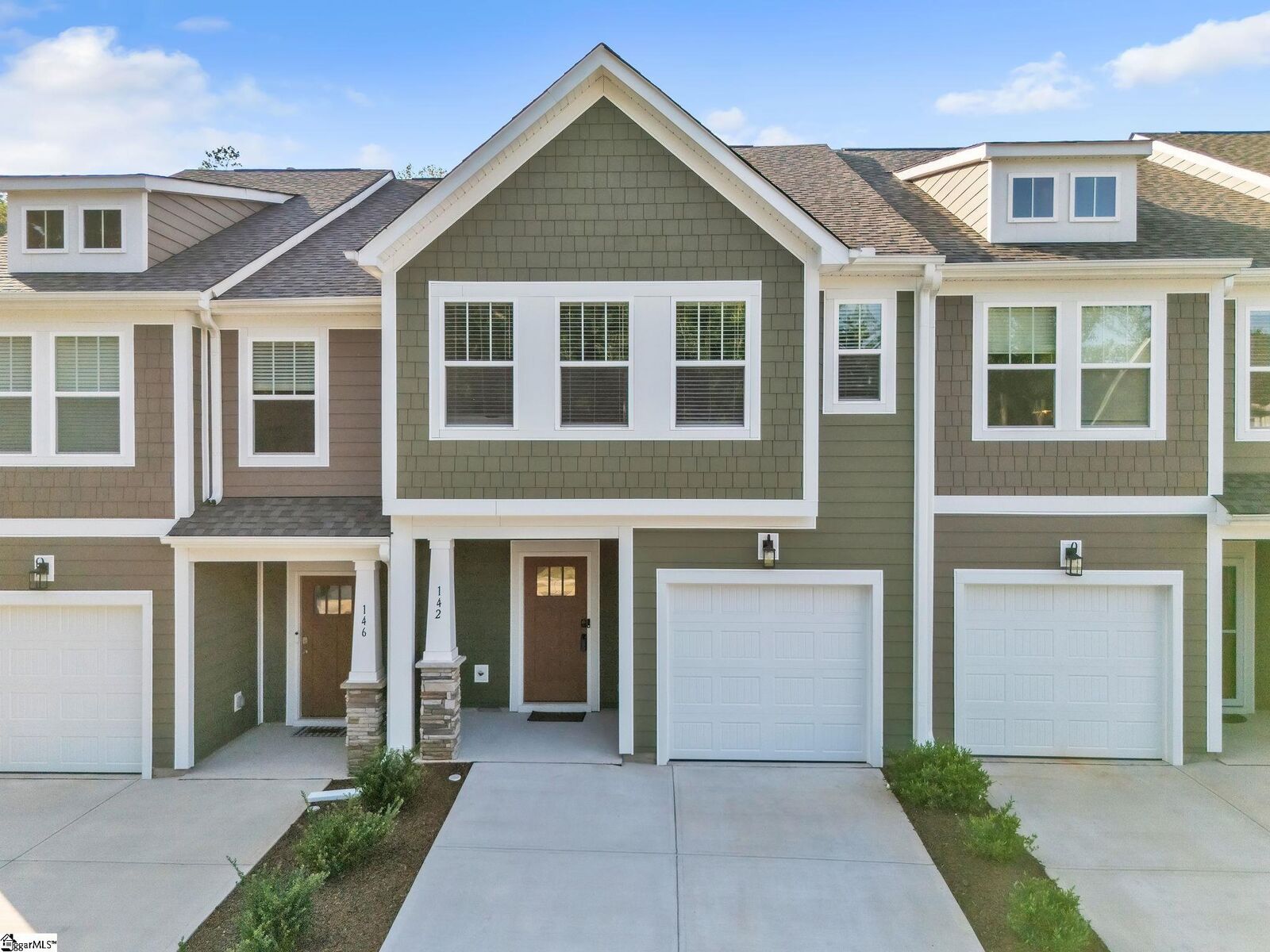 Property Photo: 142 Shager Place SC 29690