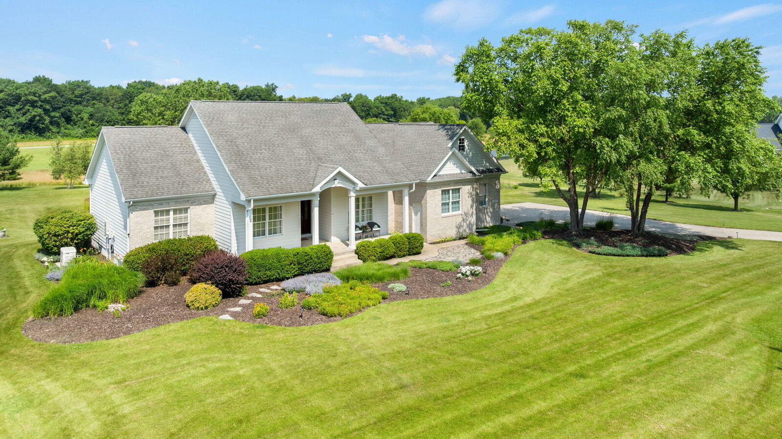 Property Photo: 10152 N Beverly Lane IN 46350
