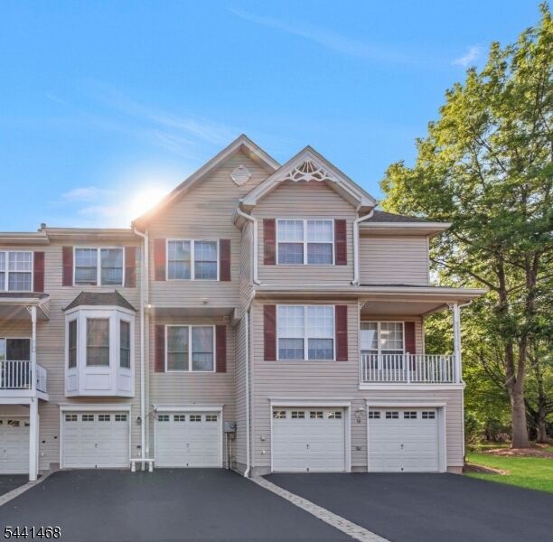 Property Photo:  20 Windham Ct  NJ 08822 