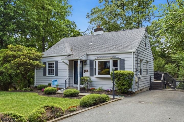 Property Photo:  10 Hilsinger Rd  NJ 07878 