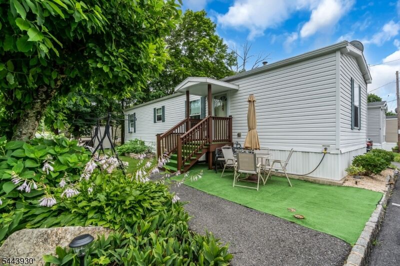 Property Photo:  1 White Birch Park  NJ 08827 
