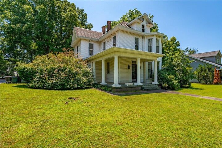 Property Photo:  425 S Morgan Street  KY 42437 