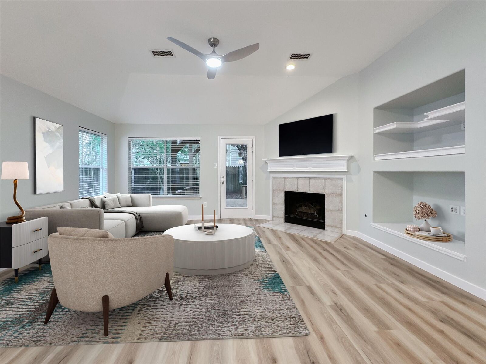 Property Photo: 27 Auburn Path Drive TX 77382