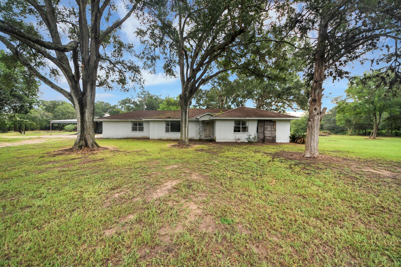 Property Photo: 2628 Fm 359 Road TX 77423