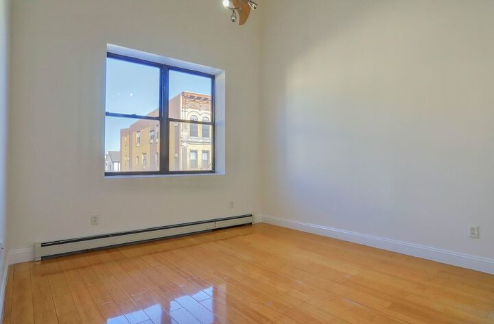 Property Photo:  410 Central Ave 2D  NJ 07307 