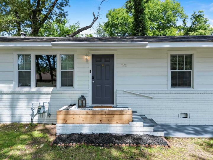 Property Photo: 701 Acorn Dr TX 75604