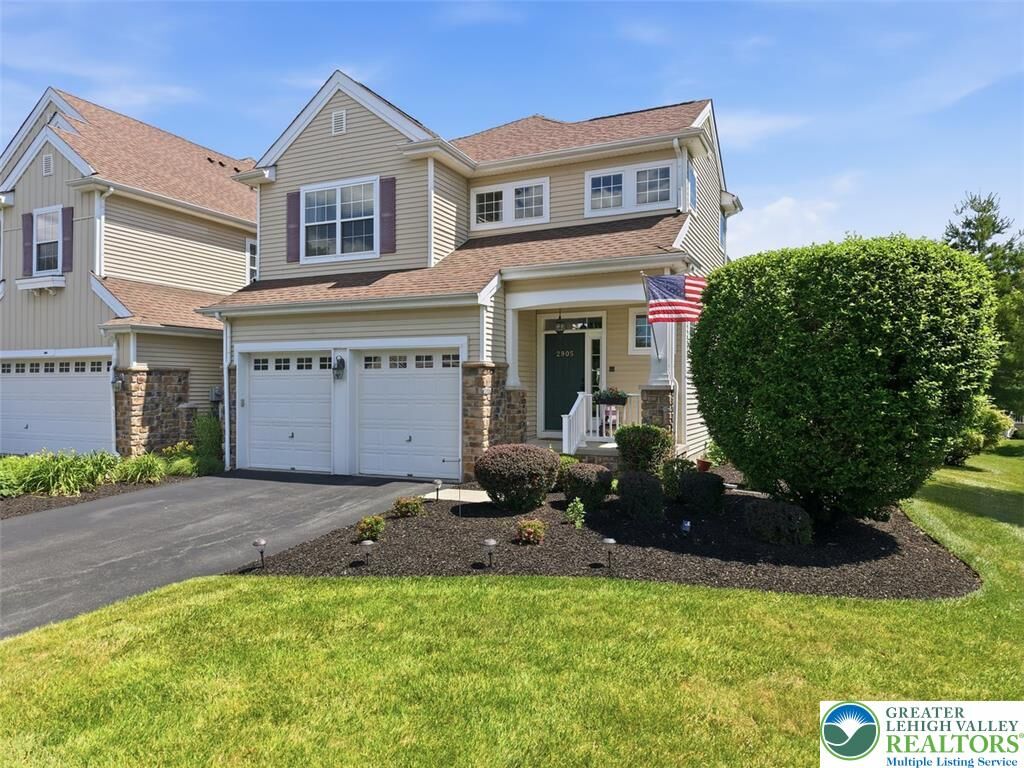 Property Photo:  2905 Green Court  PA 18040 