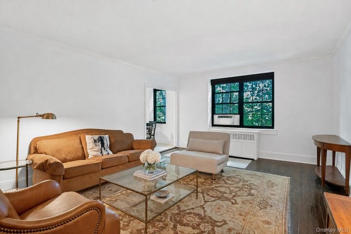 Property Photo: 1273 North Avenue Entry 8, Apt 2F NY 10804