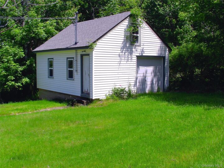 Property Photo:  15 Cora Avenue  NY 12754 