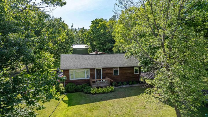Property Photo: 1661 Lavaque Rd MN 55810