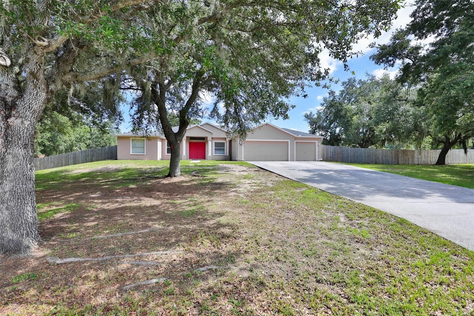 Property Photo:  10234 Bloomfield Hills Drive  FL 33584 
