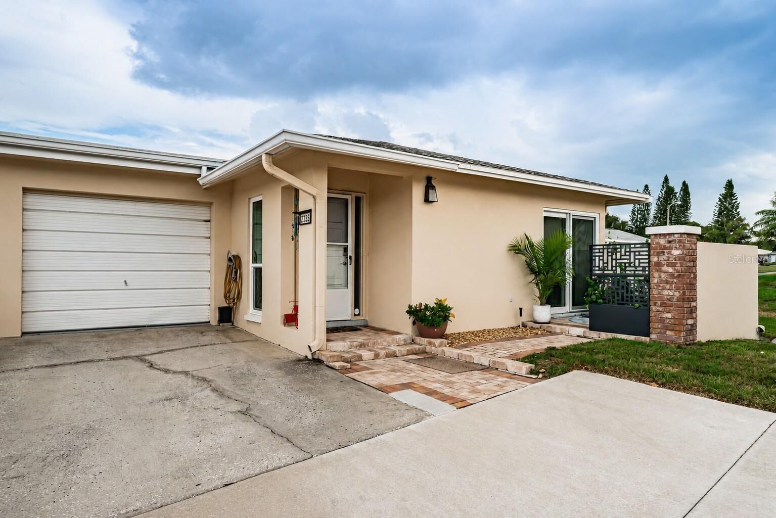 Property Photo:  2735 Sherbrooke Lane C  FL 34684 