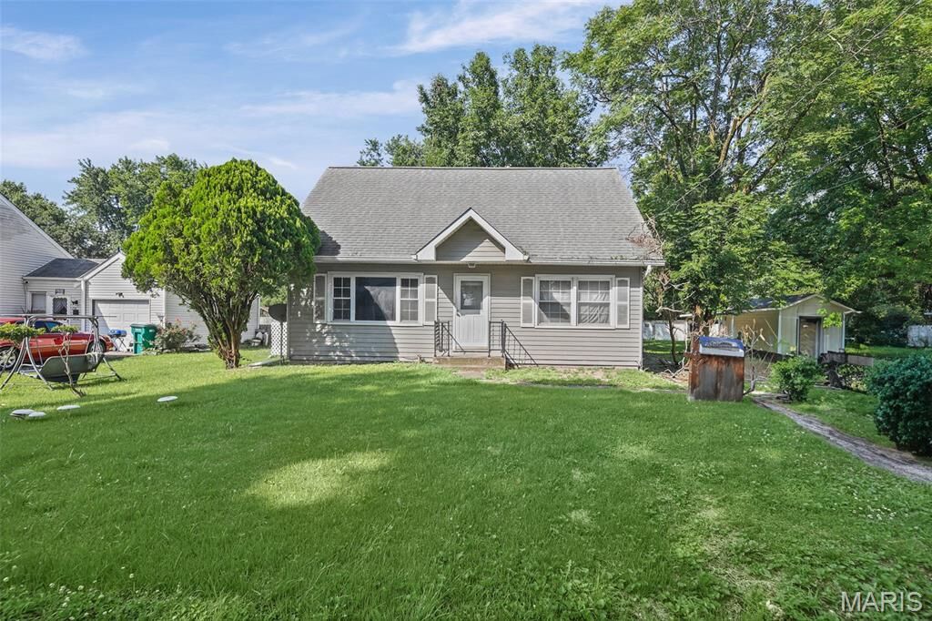 Property Photo:  754 Leon Street  IL 62206 