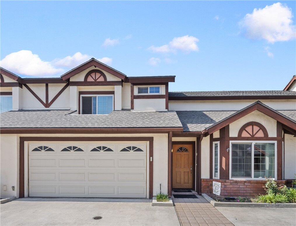 Property Photo: 904 N 1st Avenue D CA 91006