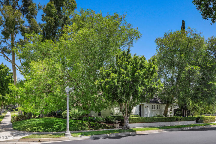 Property Photo: 840 Victoria Drive CA 91104