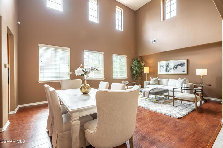 Property Photo:  4300 Via Entrada  CA 91320 