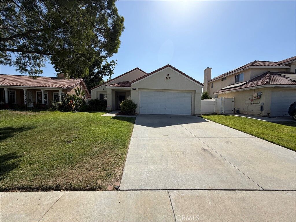 Property Photo: 16135 La Fortuna CA 92551
