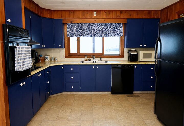 Property Photo:  262 Hartland Avenue  ME 04967 