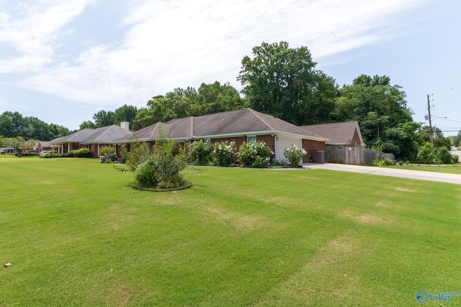 Property Photo:  130 Foxridge Drive  AL 35749 