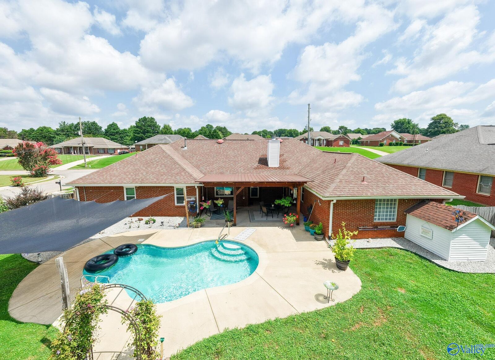 Property Photo:  130 Foxridge Drive  AL 35749 