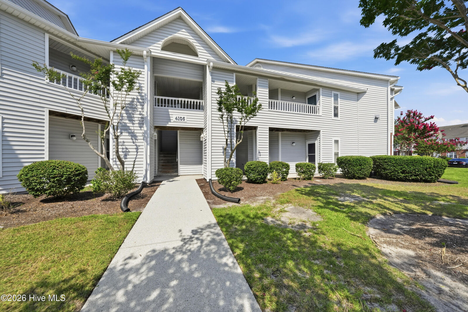 Property Photo:  4105 Breezewood Drive Apt 102  NC 28412 